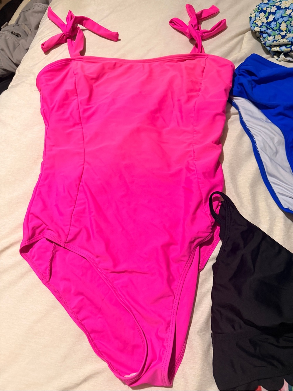 Bathing suit bundle - Picture 5 of 5